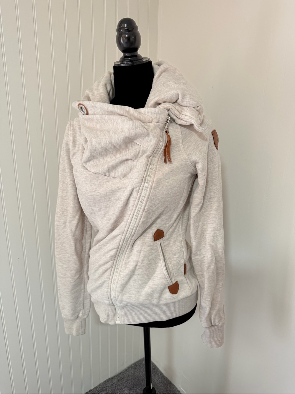Wanakome Cream White Asymmetrical Zip Hoodie Women’s Small Cozy Fleece Hood S